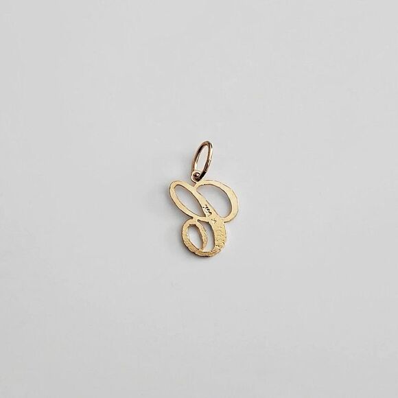 14k Real Gold Initial "C" Pendant | Charm- Real 14k Gold Letter "C" Pendant - Picture 5 of 15